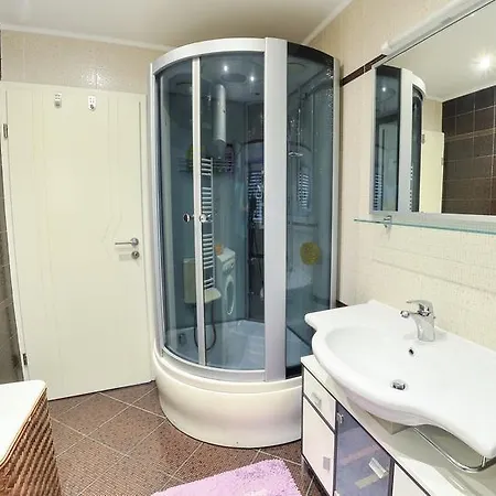 Luxury In Center